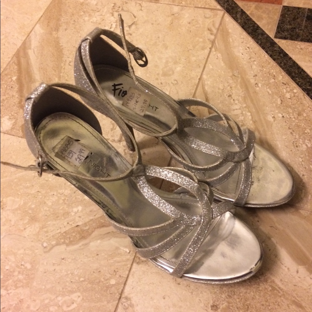 Silver sparkle heels - Picture 2 of 2